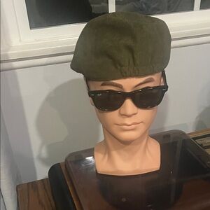 Chic Olive Green Beret